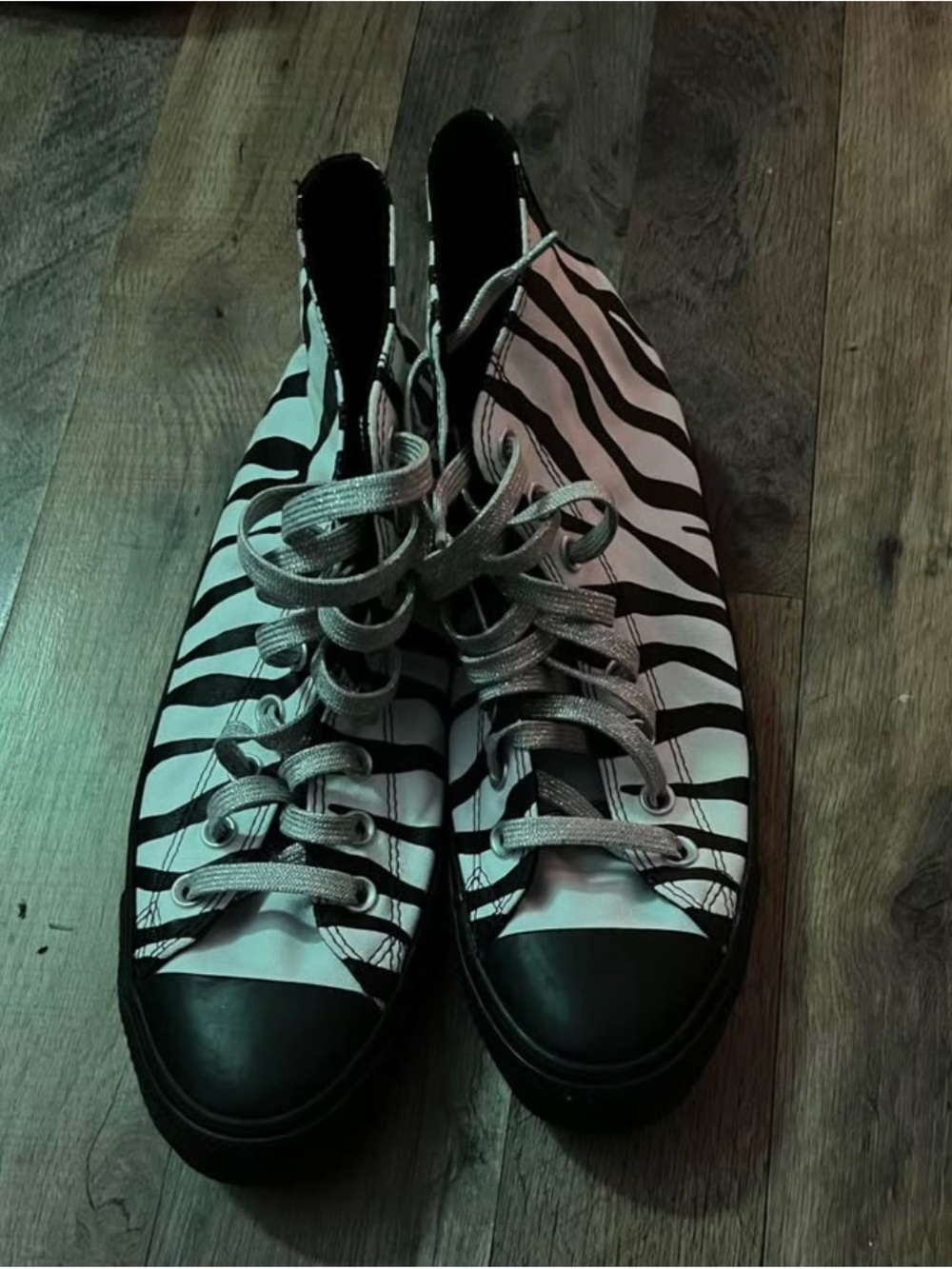 Converse Zebra-Print High-Top Sneakers - Black & White - Picture 2 of 2